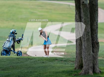 Thumbnail 1 in UIL 1A Golf Girls Finals photogallery.