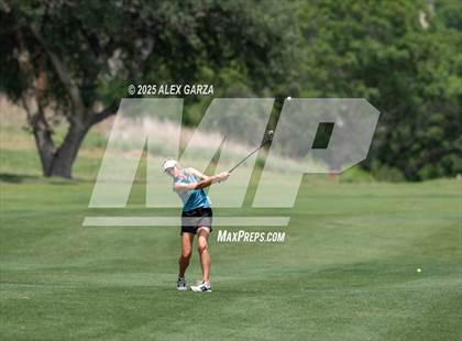 Thumbnail 2 in UIL 1A Golf Girls Finals photogallery.