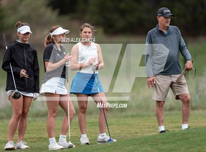 Thumbnail 2 in UIL 1A Golf Girls Finals photogallery.