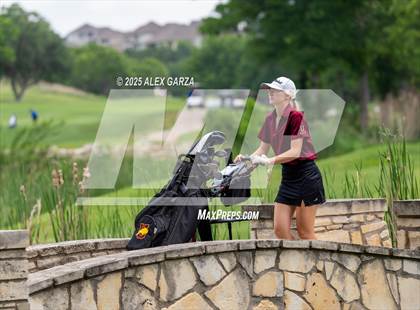 Thumbnail 1 in UIL 1A Golf Girls Finals photogallery.