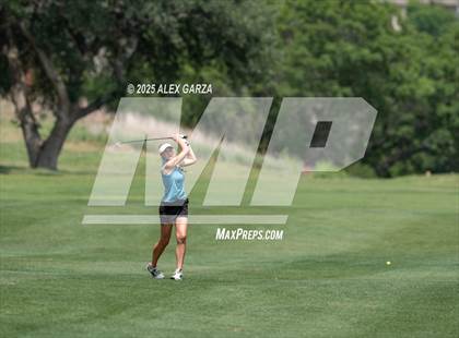 Thumbnail 3 in UIL 1A Golf Girls Finals photogallery.