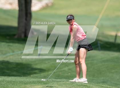 Thumbnail 2 in UIL 1A Golf Girls Finals photogallery.