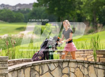 Thumbnail 1 in UIL 1A Golf Girls Finals photogallery.