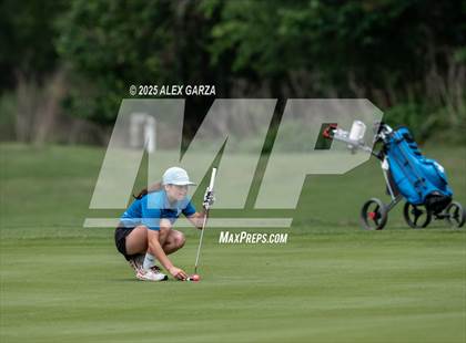 Thumbnail 1 in UIL 1A Golf Girls Finals photogallery.