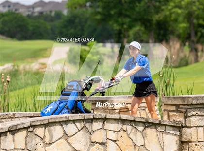 Thumbnail 1 in UIL 1A Golf Girls Finals photogallery.
