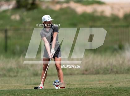 Thumbnail 2 in UIL 1A Golf Girls Finals photogallery.