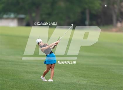 Thumbnail 3 in UIL 1A Golf Girls Finals photogallery.