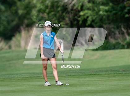 Thumbnail 1 in UIL 1A Golf Girls Finals photogallery.