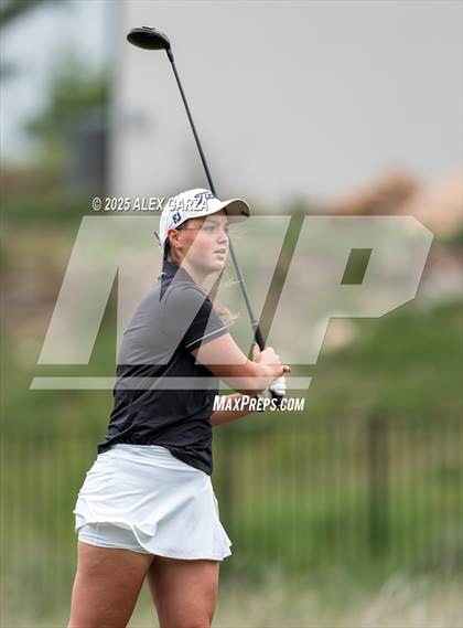Thumbnail 2 in UIL 1A Golf Girls Finals photogallery.