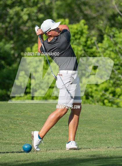 Thumbnail 2 in UIL 3A Boys Golf Finals (Round 2) photogallery.