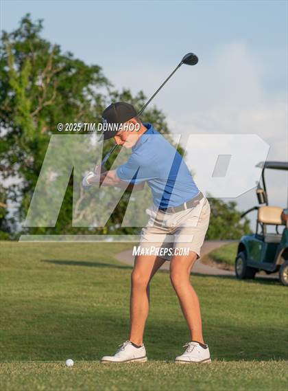 Thumbnail 2 in UIL 3A Boys Golf Finals (Round 2) photogallery.