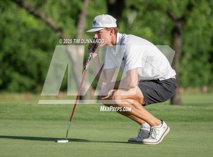 Thumbnail 2 in UIL 3A Boys Golf Finals (Round 2) photogallery.