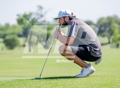 Thumbnail 3 in UIL 3A Boys Golf Finals (Round 2) photogallery.