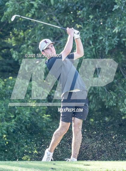 Thumbnail 1 in UIL 3A Boys Golf Finals (Round 2) photogallery.