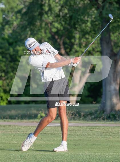 Thumbnail 1 in UIL 3A Boys Golf Finals (Round 2) photogallery.