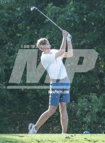 Thumbnail 2 in UIL 3A Boys Golf Finals (Round 2) photogallery.