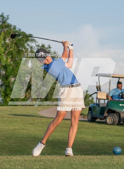 Thumbnail 1 in UIL 3A Boys Golf Finals (Round 2) photogallery.