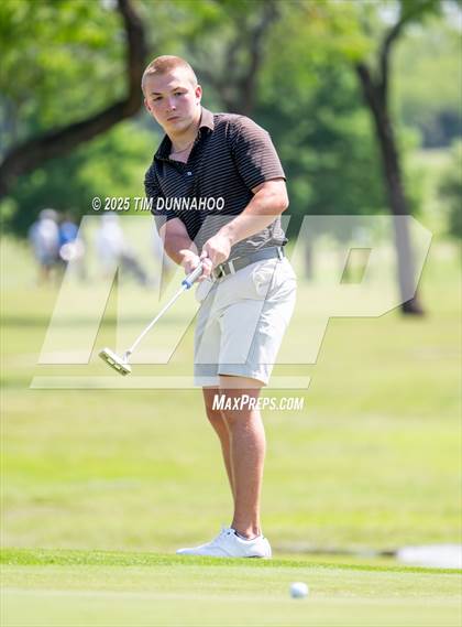 Thumbnail 3 in UIL 3A Boys Golf Finals (Round 2) photogallery.