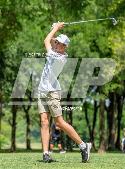 Thumbnail 3 in UIL 3A Boys Golf Finals (Round 2) photogallery.