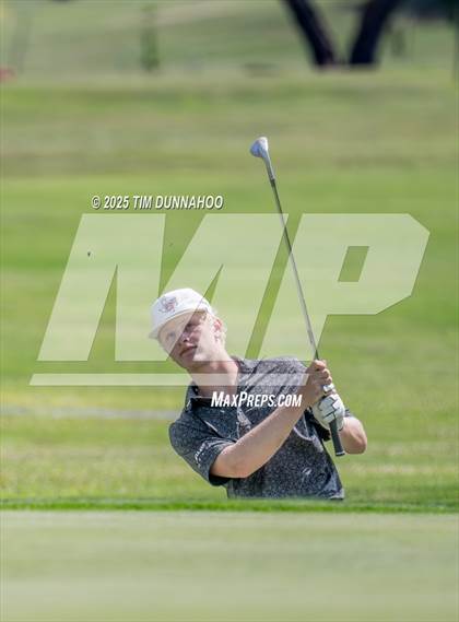 Thumbnail 2 in UIL 3A Boys Golf Finals (Round 2) photogallery.