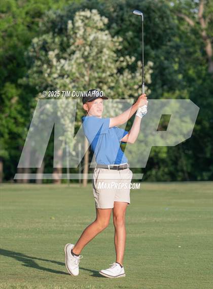 Thumbnail 2 in UIL 3A Boys Golf Finals (Round 2) photogallery.