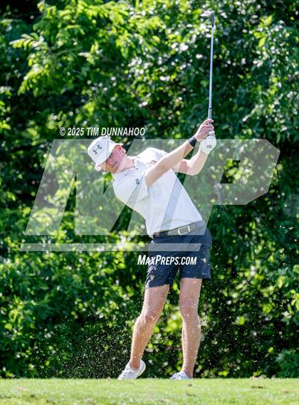 Thumbnail 3 in UIL 3A Boys Golf Finals (Round 2) photogallery.