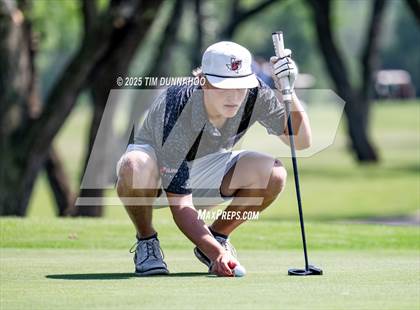 Thumbnail 2 in UIL 3A Boys Golf Finals (Round 2) photogallery.