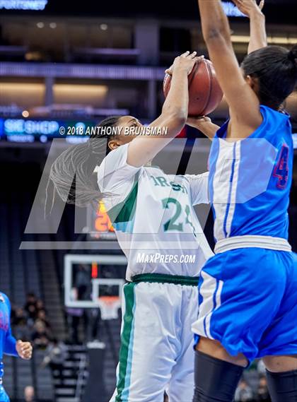 Thumbnail 1 in Serra vs. Sacred Heart Cathedral Preparatory (CIF State D1 Final) photogallery.