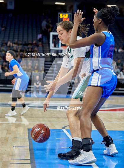 Thumbnail 3 in Serra vs. Sacred Heart Cathedral Preparatory (CIF State D1 Final) photogallery.