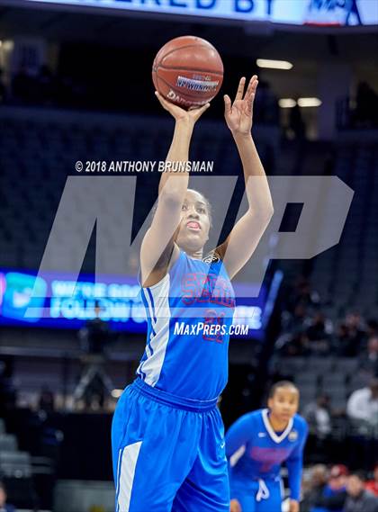 Thumbnail 3 in Serra vs. Sacred Heart Cathedral Preparatory (CIF State D1 Final) photogallery.