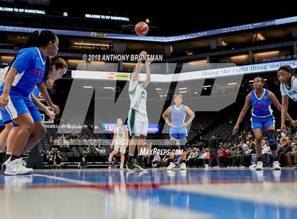 Thumbnail 1 in Serra vs. Sacred Heart Cathedral Preparatory (CIF State D1 Final) photogallery.
