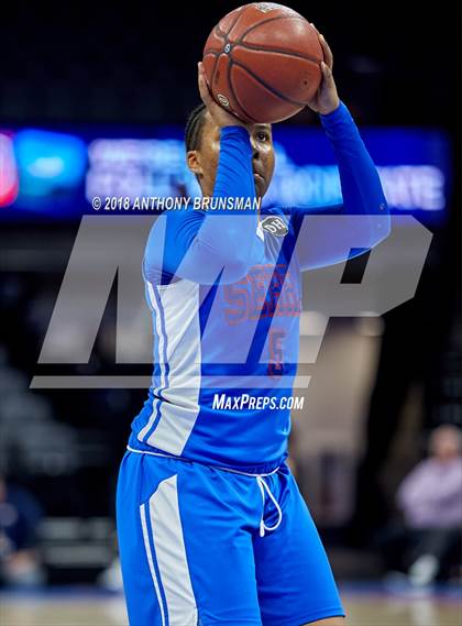 Thumbnail 2 in Serra vs. Sacred Heart Cathedral Preparatory (CIF State D1 Final) photogallery.
