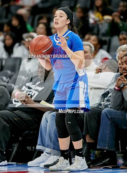 Thumbnail 1 in Serra vs. Sacred Heart Cathedral Preparatory (CIF State D1 Final) photogallery.