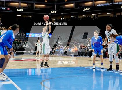 Thumbnail 3 in Serra vs. Sacred Heart Cathedral Preparatory (CIF State D1 Final) photogallery.