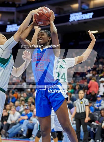 Thumbnail 3 in Serra vs. Sacred Heart Cathedral Preparatory (CIF State D1 Final) photogallery.