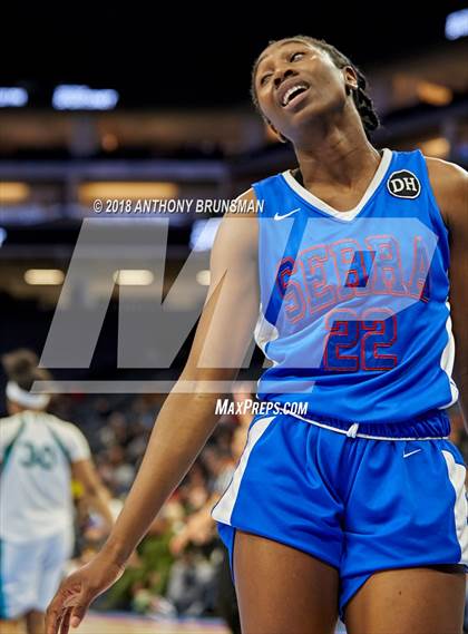 Thumbnail 3 in Serra vs. Sacred Heart Cathedral Preparatory (CIF State D1 Final) photogallery.