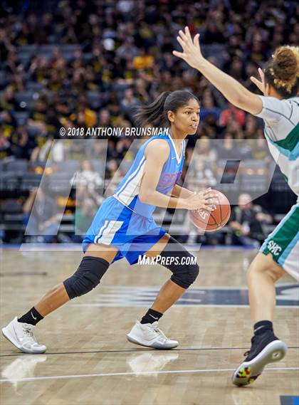 Thumbnail 2 in Serra vs. Sacred Heart Cathedral Preparatory (CIF State D1 Final) photogallery.