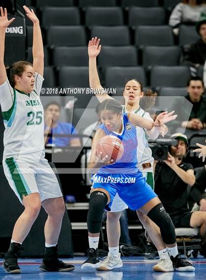 Thumbnail 2 in Serra vs. Sacred Heart Cathedral Preparatory (CIF State D1 Final) photogallery.