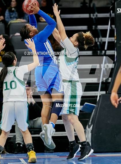 Thumbnail 3 in Serra vs. Sacred Heart Cathedral Preparatory (CIF State D1 Final) photogallery.