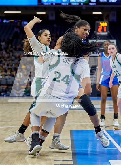 Thumbnail 3 in Serra vs. Sacred Heart Cathedral Preparatory (CIF State D1 Final) photogallery.
