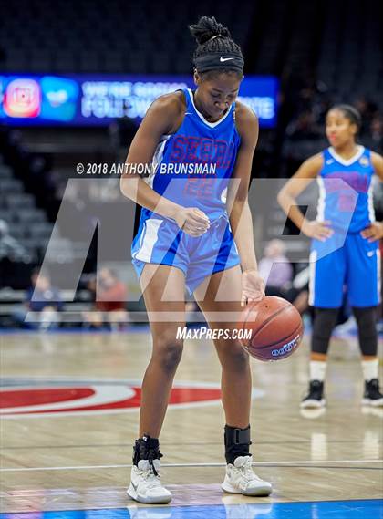 Thumbnail 1 in Serra vs. Sacred Heart Cathedral Preparatory (CIF State D1 Final) photogallery.