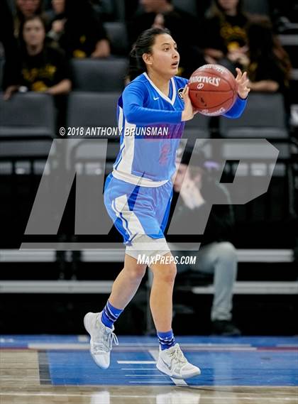 Thumbnail 1 in Serra vs. Sacred Heart Cathedral Preparatory (CIF State D1 Final) photogallery.