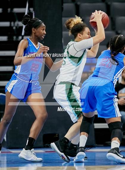 Thumbnail 1 in Serra vs. Sacred Heart Cathedral Preparatory (CIF State D1 Final) photogallery.