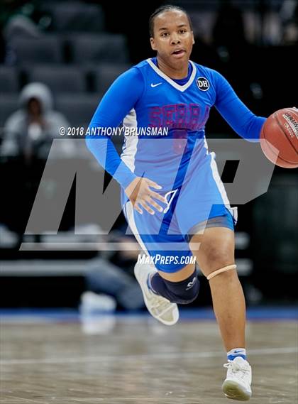 Thumbnail 1 in Serra vs. Sacred Heart Cathedral Preparatory (CIF State D1 Final) photogallery.