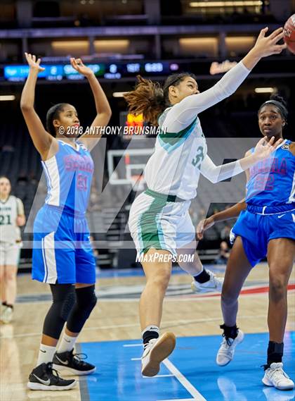 Thumbnail 1 in Serra vs. Sacred Heart Cathedral Preparatory (CIF State D1 Final) photogallery.
