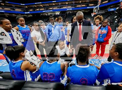 Thumbnail 3 in Serra vs. Sacred Heart Cathedral Preparatory (CIF State D1 Final) photogallery.