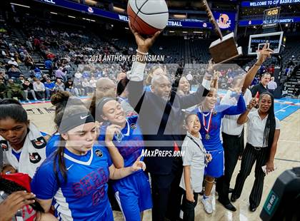 Thumbnail 3 in Serra vs. Sacred Heart Cathedral Preparatory (CIF State D1 Final) photogallery.