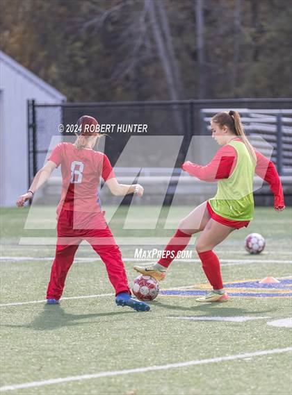 Thumbnail 3 in Rush-Henrietta @ Fairport photogallery.