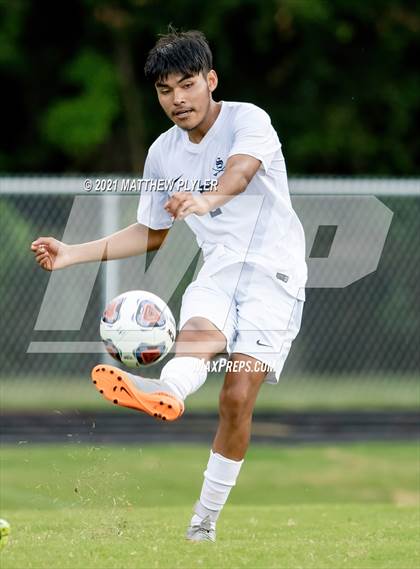 Thumbnail 2 in Jack Britt vs. Southern Lee (Battle for the Bell) photogallery.