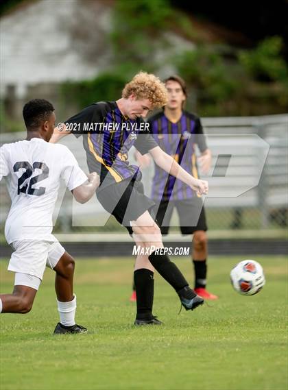 Thumbnail 1 in Jack Britt vs. Southern Lee (Battle for the Bell) photogallery.